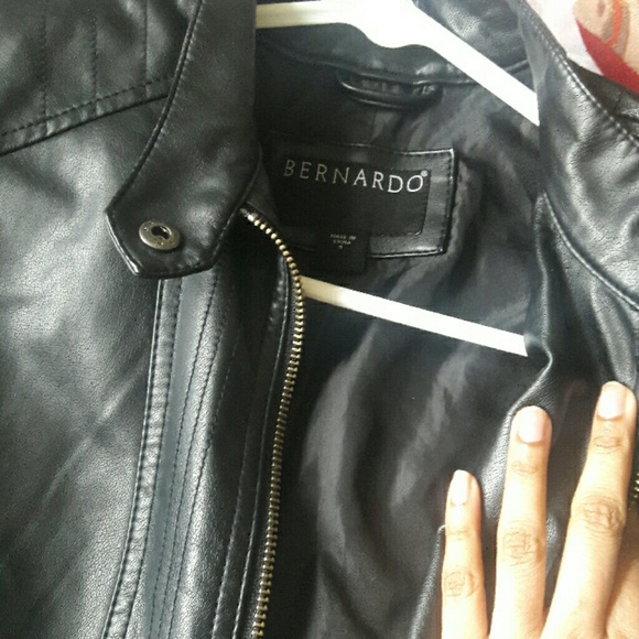 Leather jacket - Picture 2 of 3